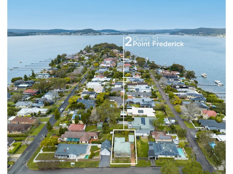 2 Dunn Street, Point Frederick NSW 2250