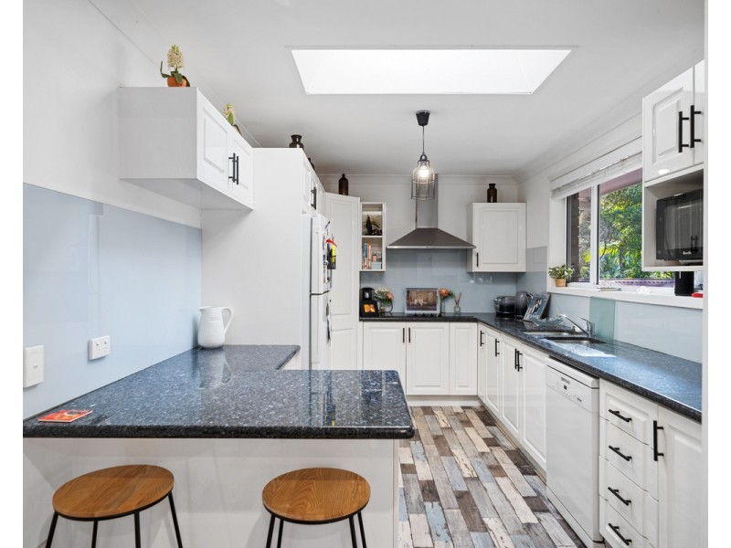 31 Francis Road, North Avoca NSW 2260