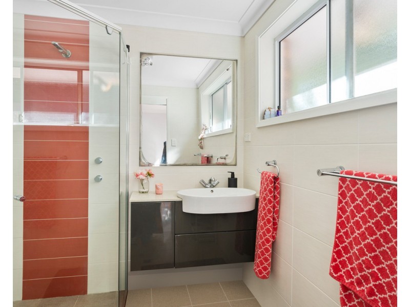 31 Francis Road, North Avoca NSW 2260