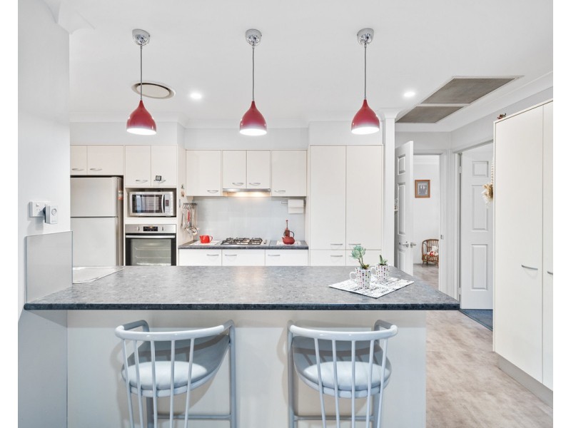 7 Donna Close, Lisarow NSW 2250