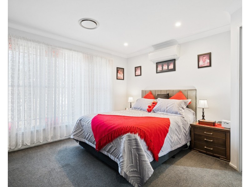 7 Donna Close, Lisarow NSW 2250