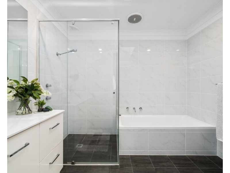 77 Showground Road, Narara NSW 2250