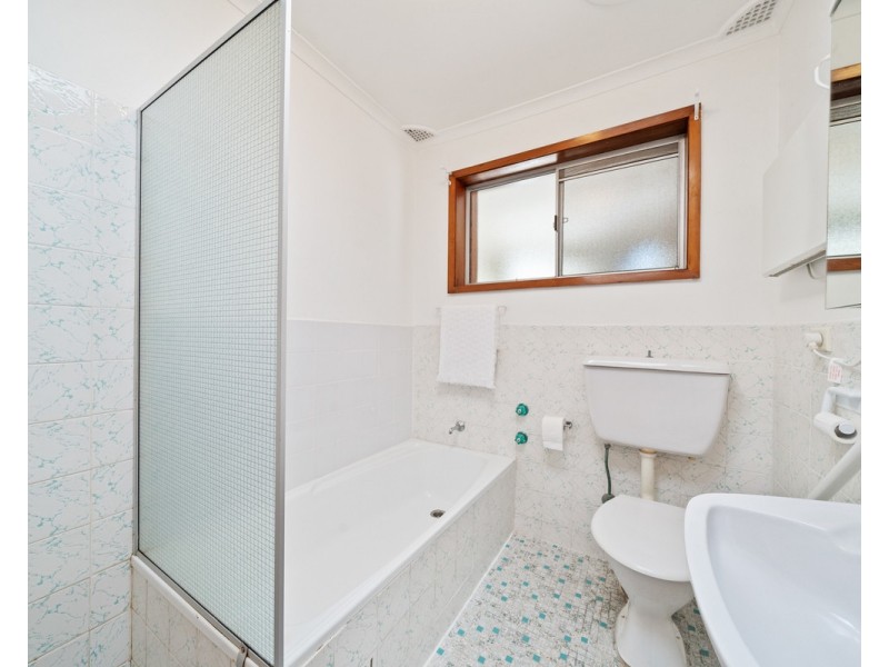 11 Cooinda Crescent, Narara NSW 2250