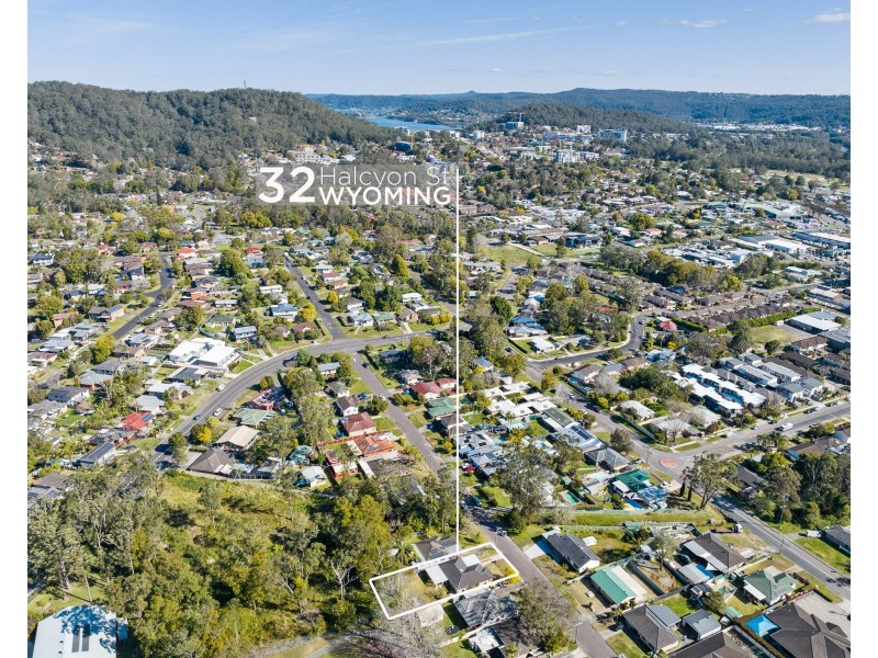 32 Halcyon Street, Wyoming NSW 2250