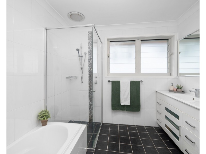 8 Maliwa Road, Narara NSW 2250
