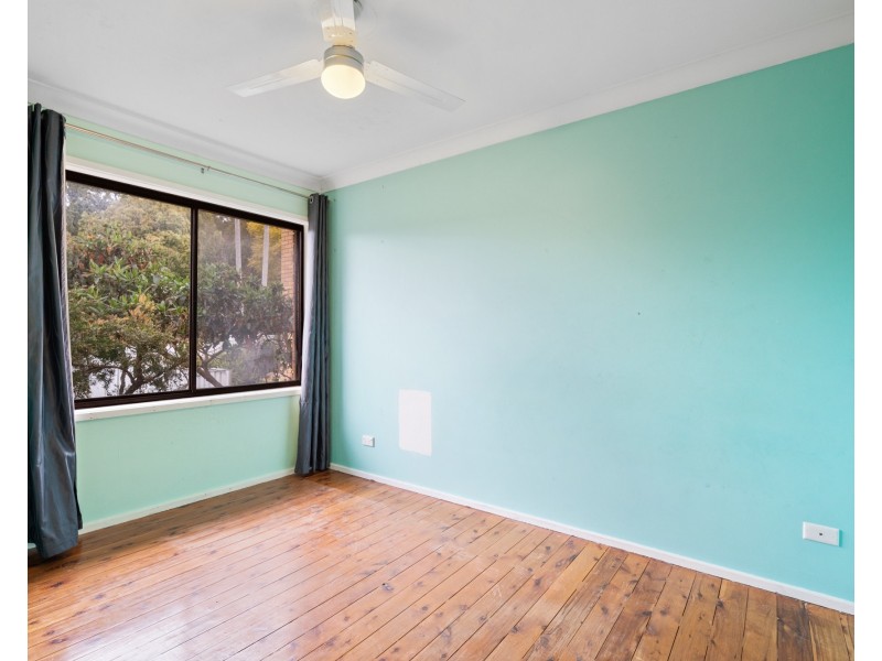 40 North Crescent, Wyoming NSW 2250