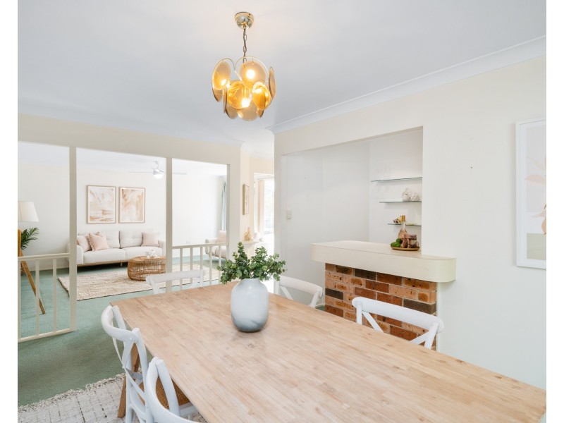 4 Day Dawn Place, Erina NSW 2250