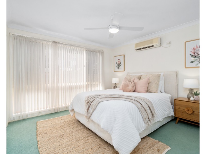 4 Day Dawn Place, Erina NSW 2250