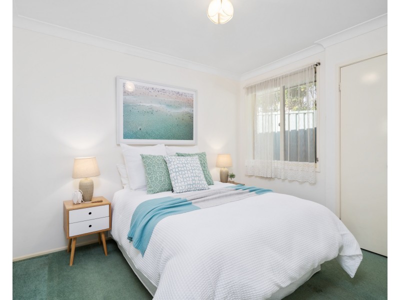 4 Day Dawn Place, Erina NSW 2250