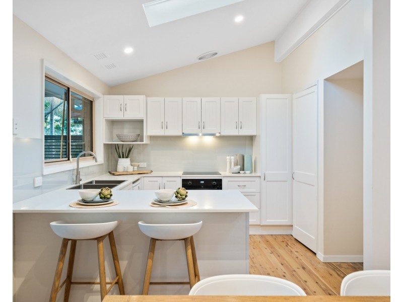 128 Berrys Head Road, Wyoming NSW 2250