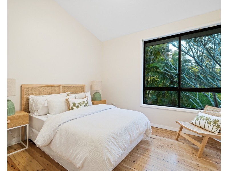 128 Berrys Head Road, Wyoming NSW 2250