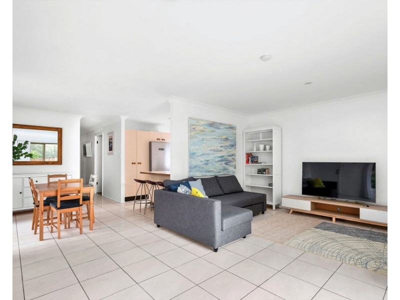 1/176 The Round Drive, Avoca Beach NSW 2251