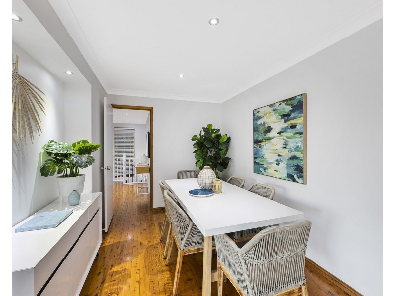 5 Leonie Parade, Green Point NSW 2251