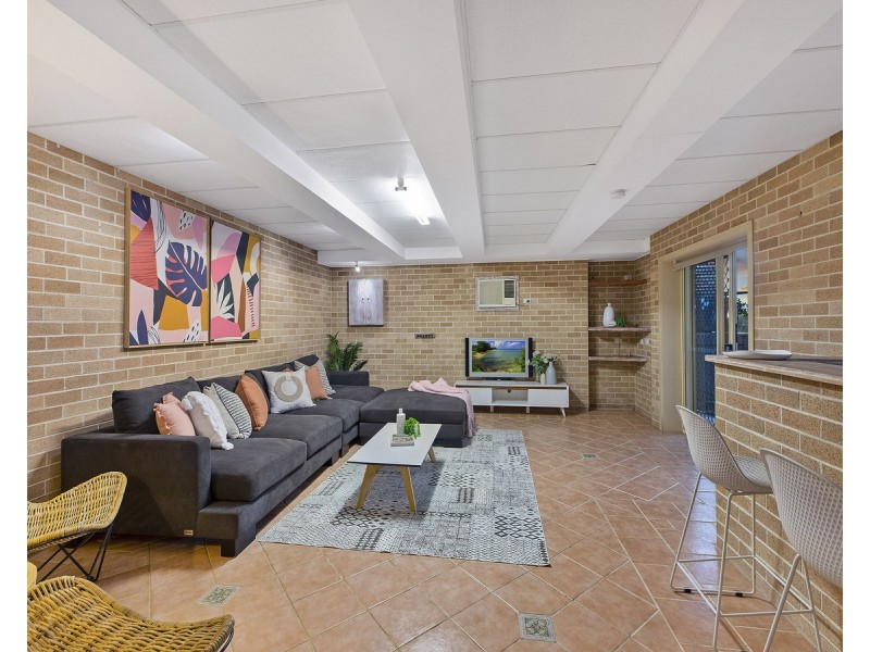 5 Leonie Parade, Green Point NSW 2251