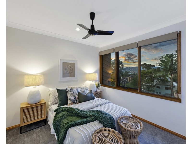 5 Leonie Parade, Green Point NSW 2251