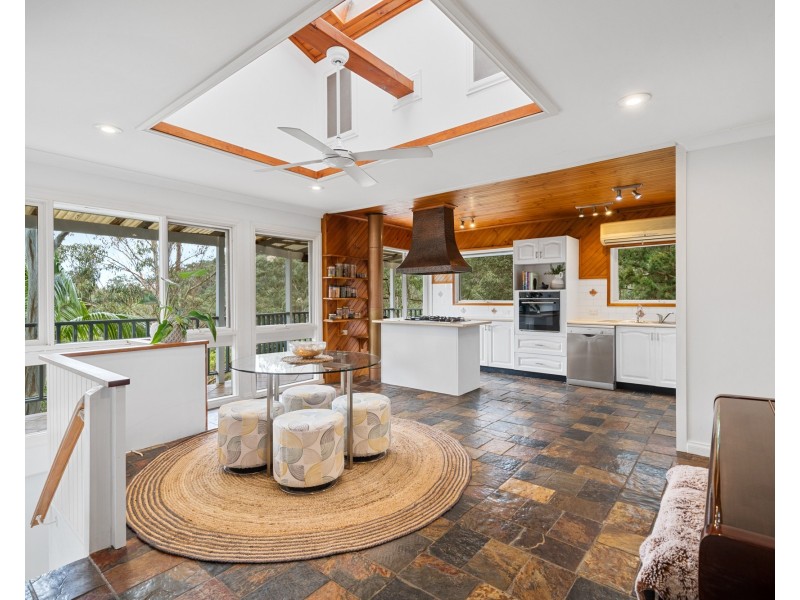 8 Driftwood Avenue, Narara NSW 2250