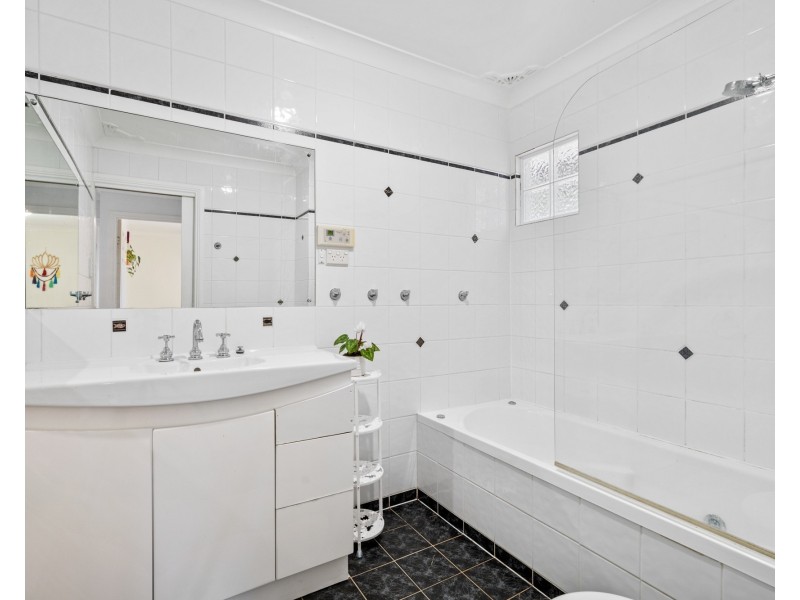 8 Driftwood Avenue, Narara NSW 2250