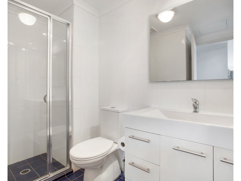 27/12 Baker Street, Gosford NSW 2250