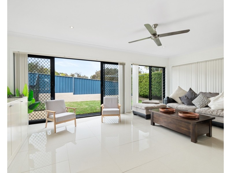 81 Sir Joseph Banks Drive, Bateau Bay NSW 2261