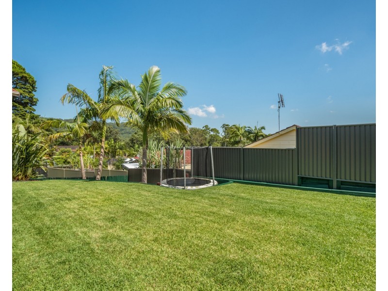 6 Stephen Close, Green Point NSW 2251