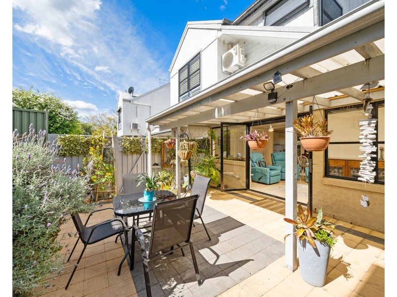 2/38 Brougham Street, East Gosford NSW 2250