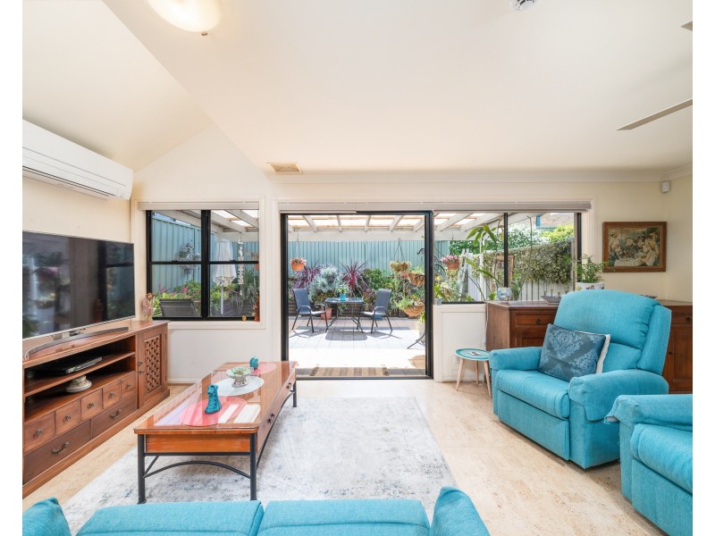 2/38 Brougham Street, East Gosford NSW 2250