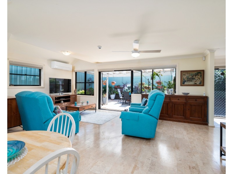 2/38 Brougham Street, East Gosford NSW 2250