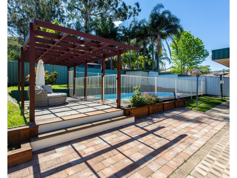 13 Walker Road, Wyoming NSW 2250