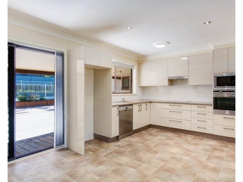 13 Walker Road, Wyoming NSW 2250