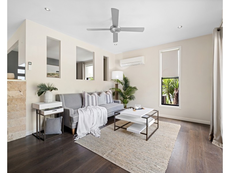 25 Koninderie Parade, Narara NSW 2250