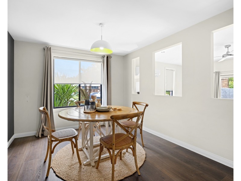 25 Koninderie Parade, Narara NSW 2250