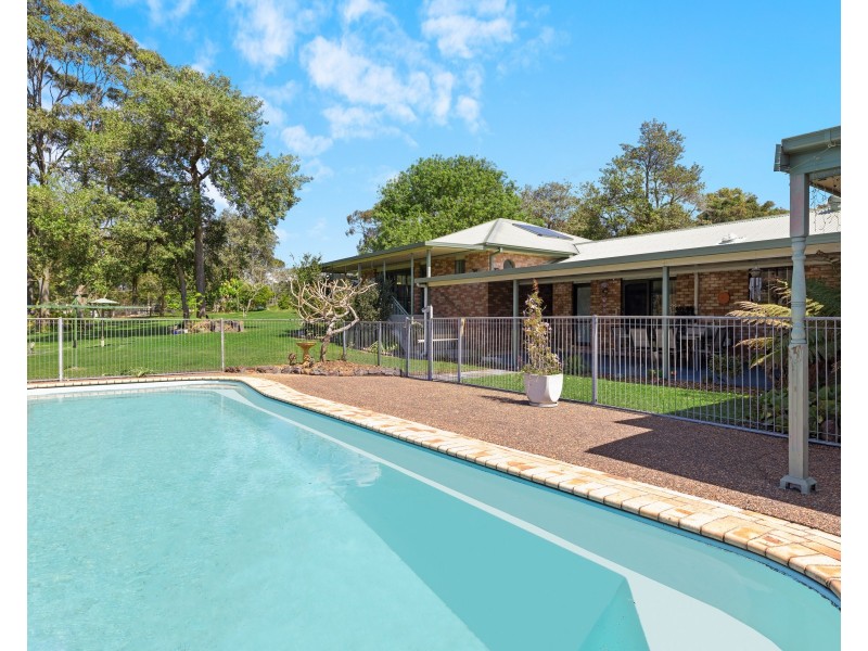 10 Warrambool Road, Wamberal NSW 2260