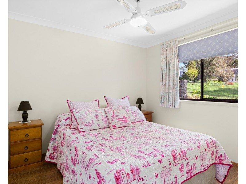 10 Warrambool Road, Wamberal NSW 2260