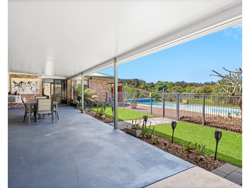 10 Warrambool Road, Wamberal NSW 2260