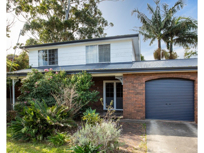 5 Ferndell Way, Berkeley Vale NSW 2261