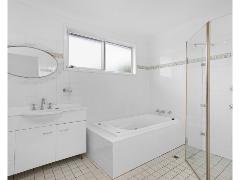 5 Ferndell Way, Berkeley Vale NSW 2261