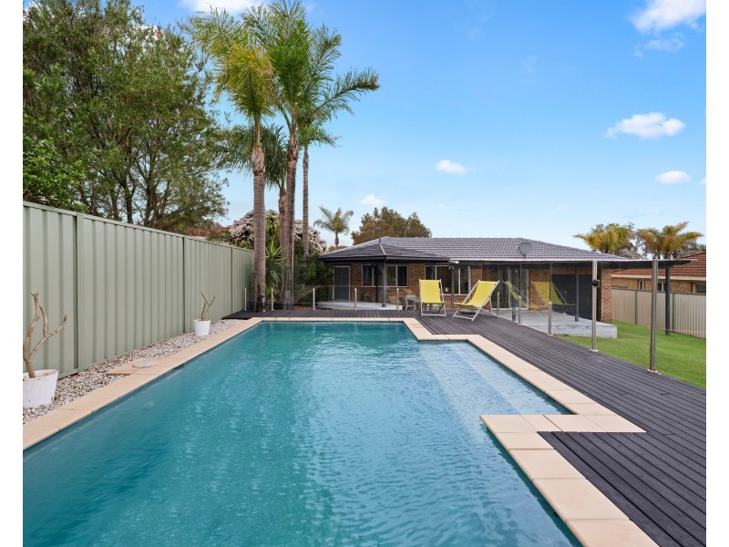 6 Morley Avenue, Bateau Bay NSW 2261