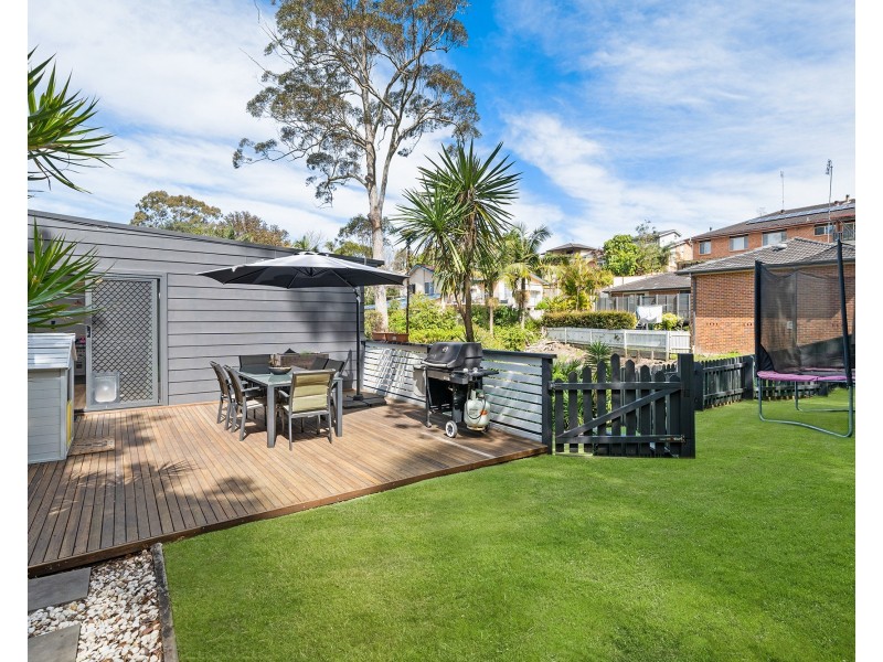 2 Barkala Street, Lisarow NSW 2250