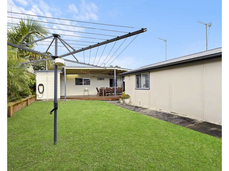 17 Welcome Street, Woy Woy NSW 2256