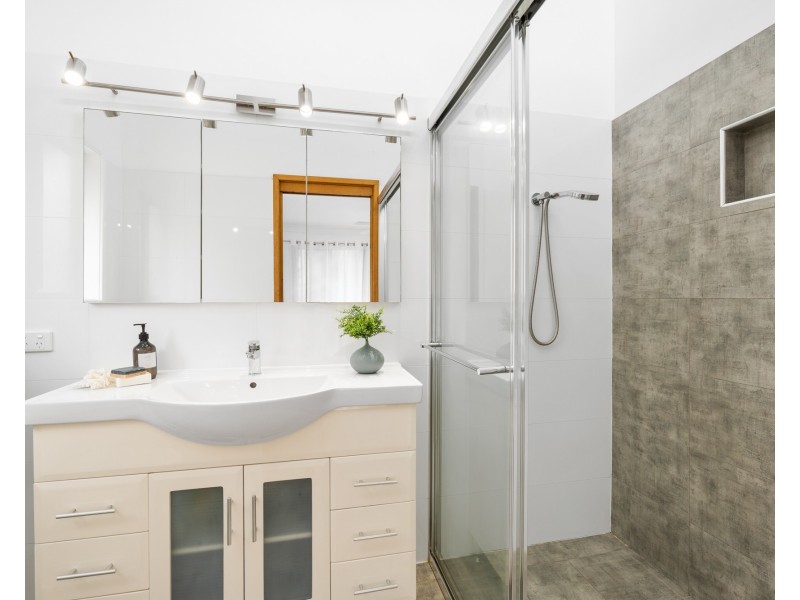 54 Narooma Road, Niagara Park NSW 2250