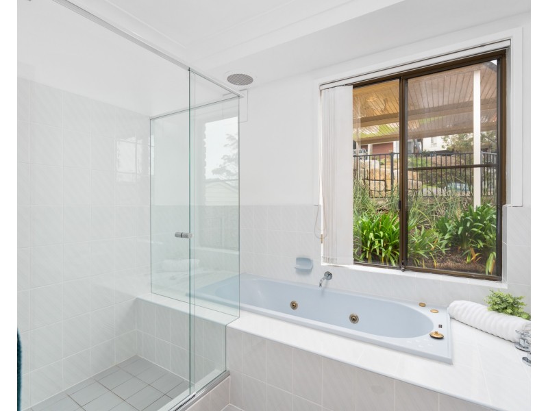 54 Narooma Road, Niagara Park NSW 2250