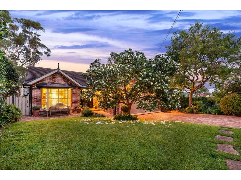15 Table Top Road, North Avoca NSW 2260