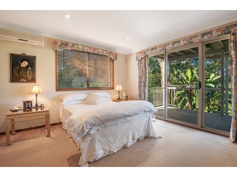 15 Table Top Road, North Avoca NSW 2260