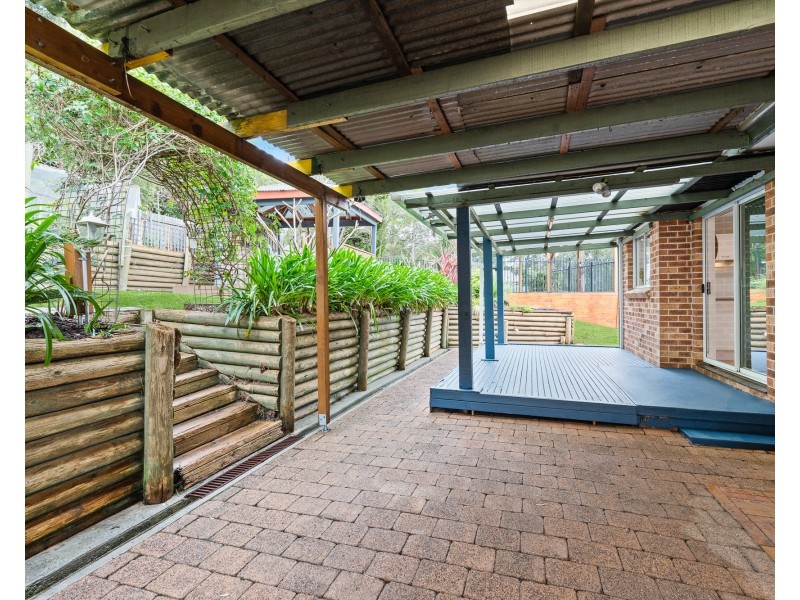 8 Hakea Close, Wyoming NSW 2250