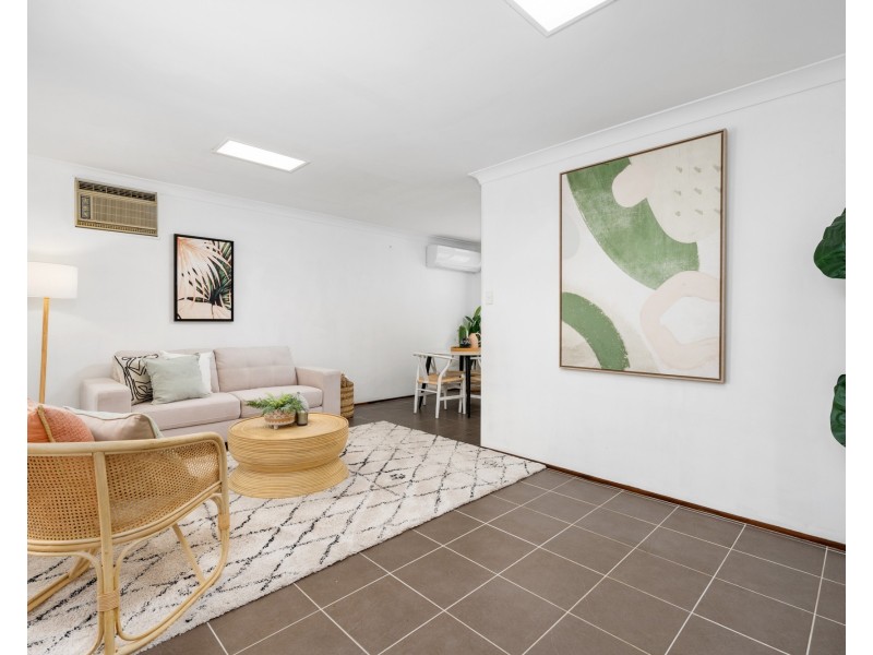 2 Cranbrook Street, Wyoming NSW 2250