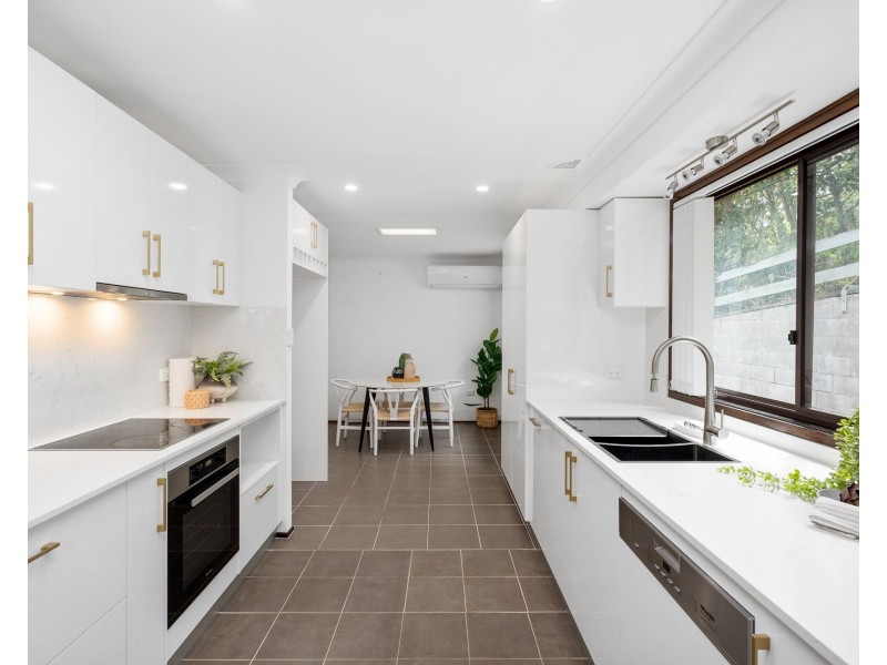 2 Cranbrook Street, Wyoming NSW 2250