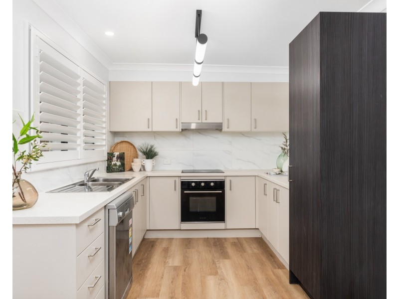 14 Small Street, Wyoming NSW 2250