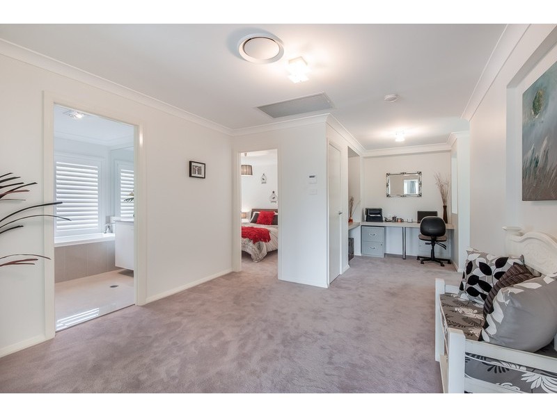 1 John Street, Forresters Beach NSW 2260