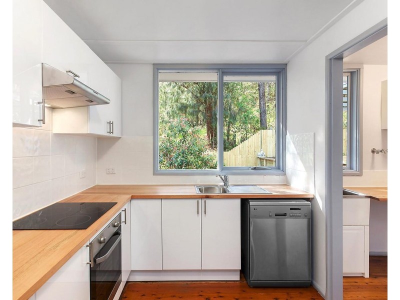 7 Calantha Drive, Wyoming NSW 2250