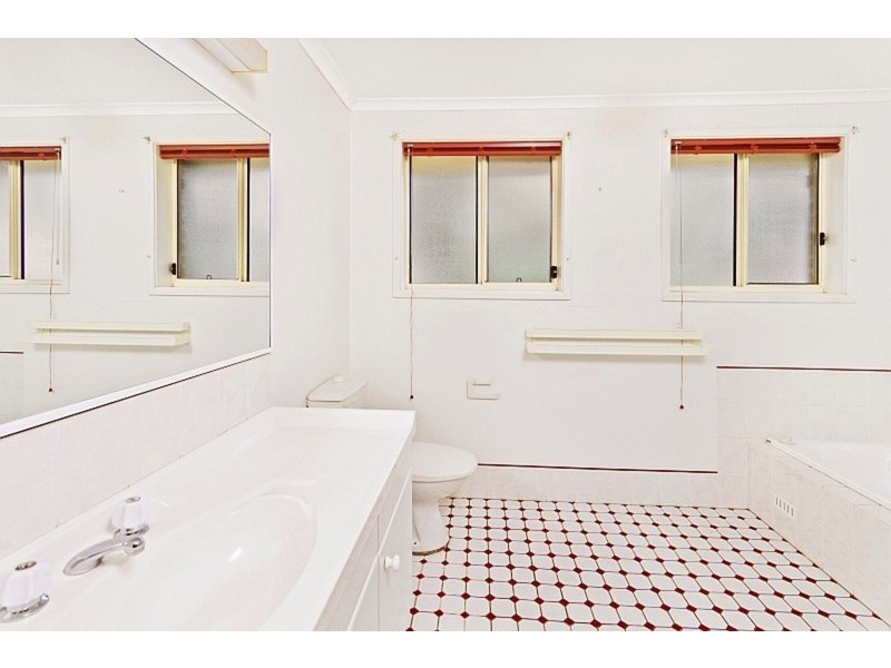 32 James Sea Drive, Green Point NSW 2251